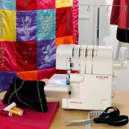 1. Symaskin Overlock