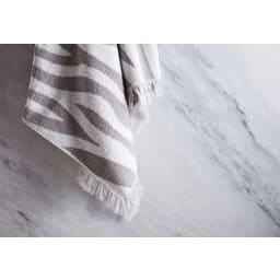 1. Willow Handduksset
