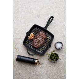 1. Monte gjutjärnsgrillpanna