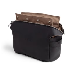 5. Necessär - svart