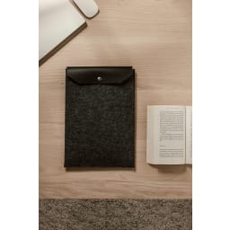 1. Albon GRS återvunnen filt 15" laptopfodral