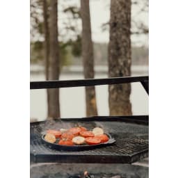 1. Monte Ardoise rund stekplatta 30 cm