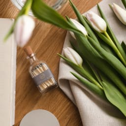 2. Glasburk med tändstickor