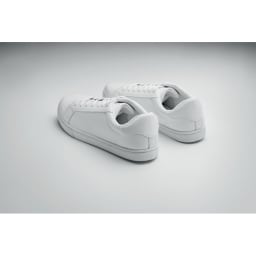 2. Sneakers i PU stl 40