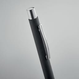 2. Penna av återvunnet papper