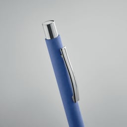 2. Penna av återvunnet papper