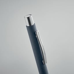2. Penna av återvunnet papper
