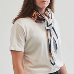 3. Sjal av återvunnen polyester