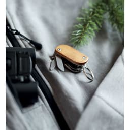 5. Fickkniv med flera verktyg