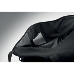 4. Weekendbag återvunnet material