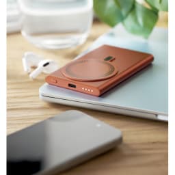 3. Trådlös powerbank