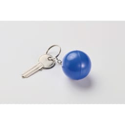 1. Nyckelring antistress bollform