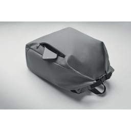 4. 15'' laptopryggsäck med rulltopp