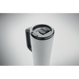 3. Dubbelväggig Howler-mugg 700 ml.