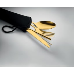 3. Bestickset i rostfritt stål