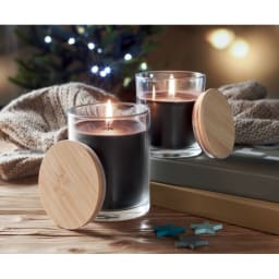 2. Ljus med vaniljdoft i glas