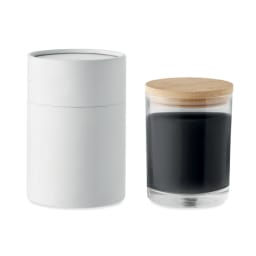 0. Ljus med vaniljdoft i glas