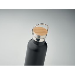4. Termoflaska i rostfitt 750ml