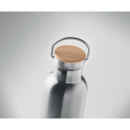 3. Termoflaska i rostfitt 750ml