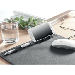 3. RPET musmatta trådlösladd. 15W