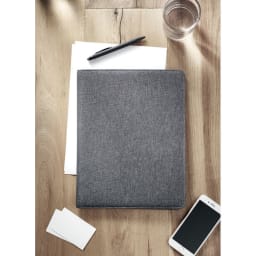 2. A4 konferensmapp i 300D RPET