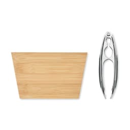2. Set med nötknäckare
