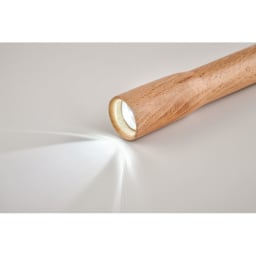 1. Ficklampa i trä med COB-ljus