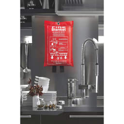 2. Brandfilt i fodral 100x95cm