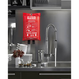 4. Brandfilt i fodral 100x95cm