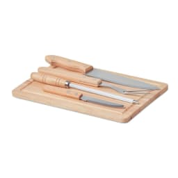 2. Knivset med skärbräda