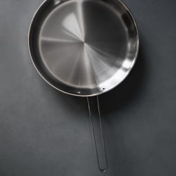 5. MODELL M1 – 28cm kromad traktörpanna