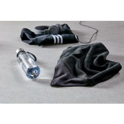 1. Sporthandduk Large - Svart