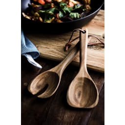 2. Gubbio Serving Set