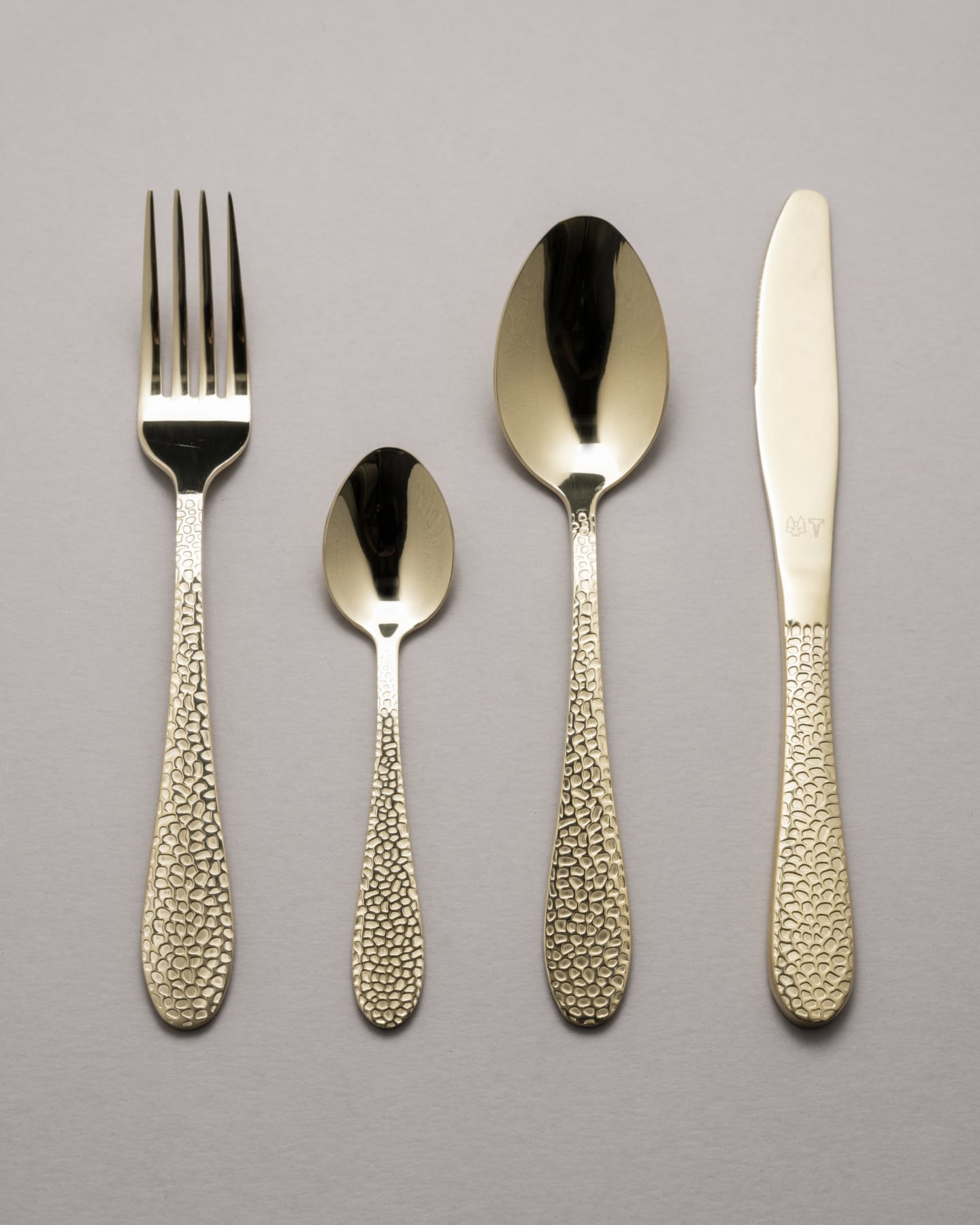 AURA Bestickset 16-delars