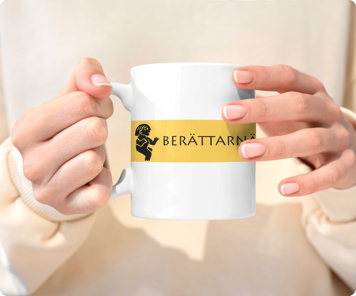 Berättarnätet Öst kaffemuggar med logotyp