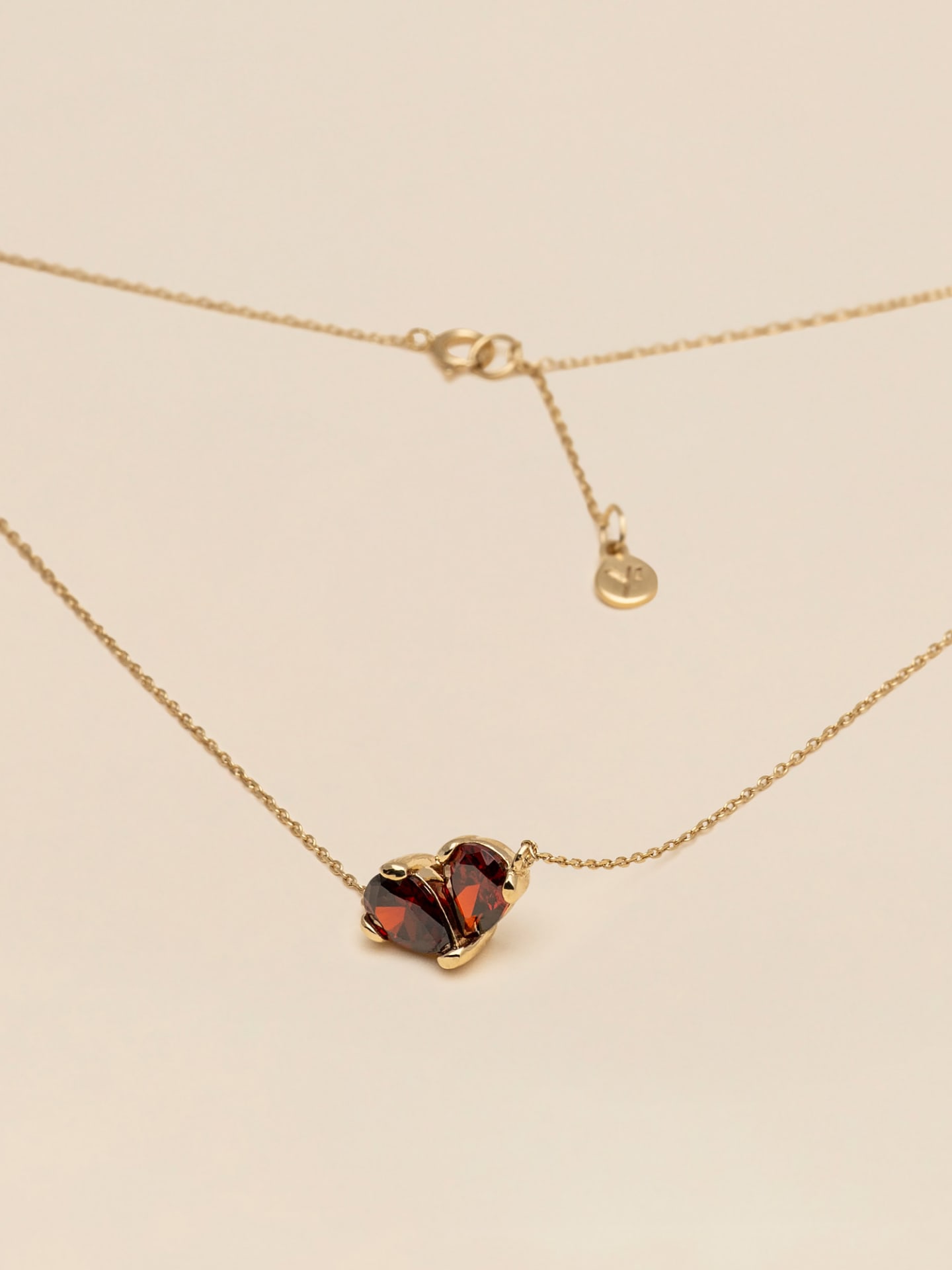 Love necklace - Garnet