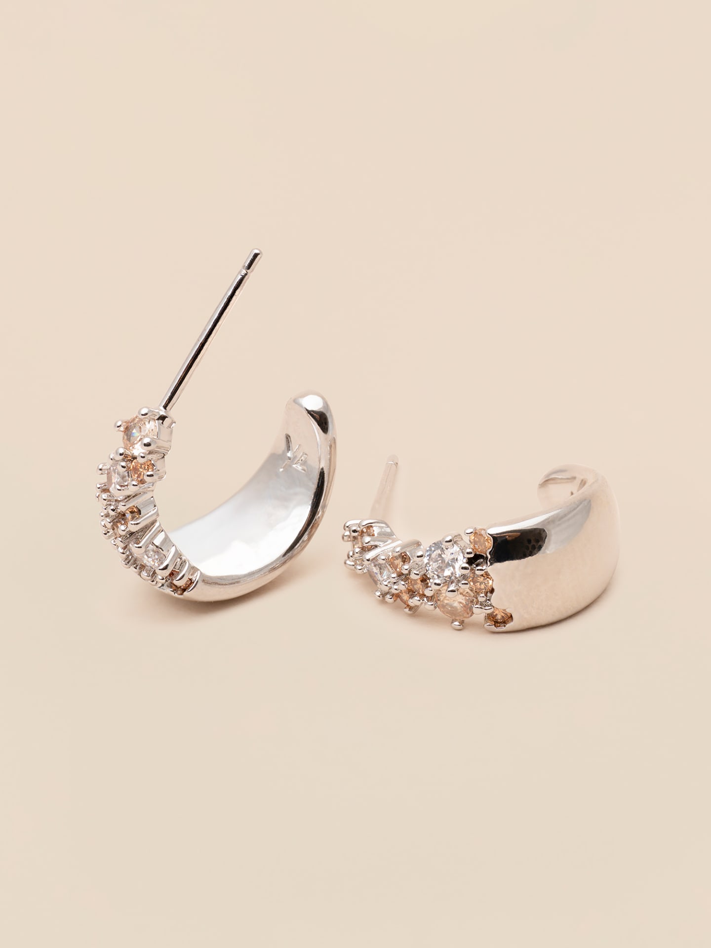 Petite Meadow earrings - Champagne