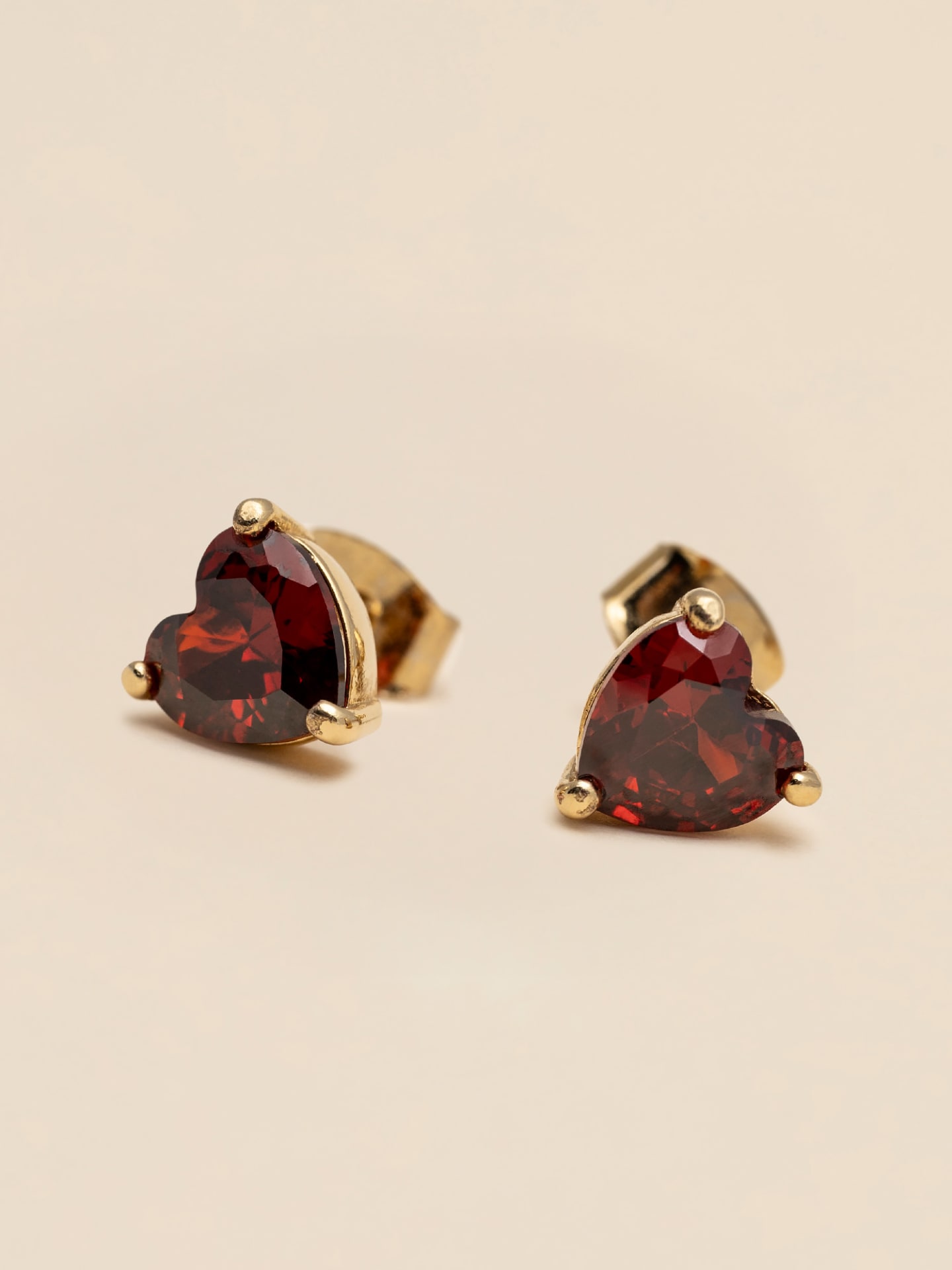 Venus stud - Granat