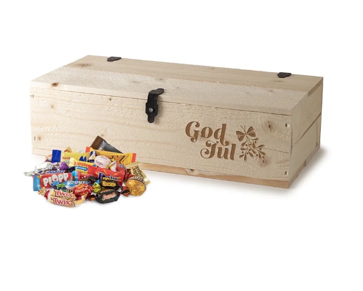 Trälåda med godis, 2 kg