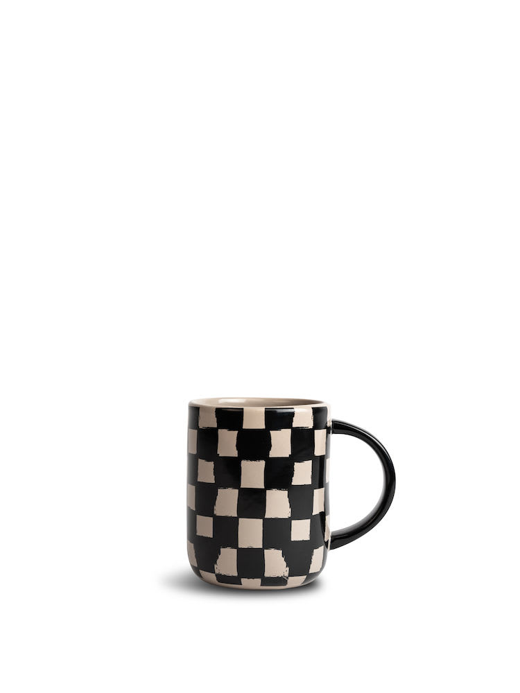 Mug Liz check