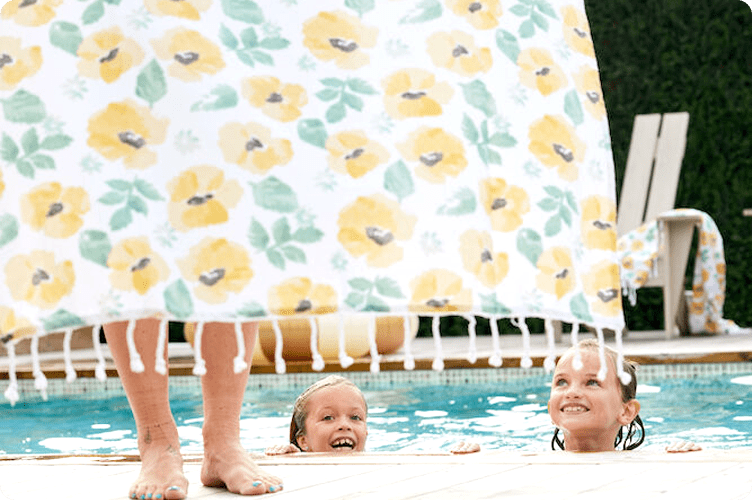 Handduk som sommargåva till anställda