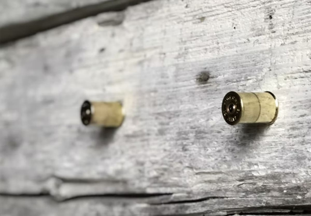 Mässingskrokar med dold infästning